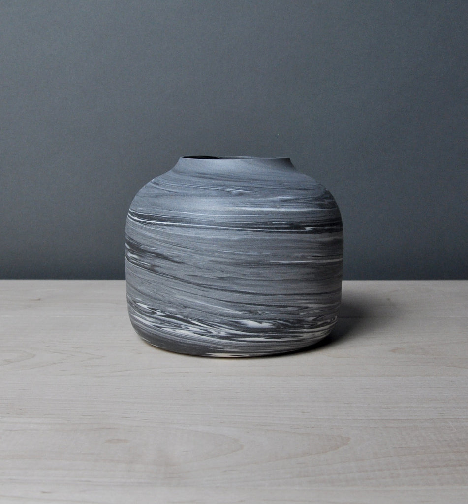Small Pod Vase - Midnight Noir